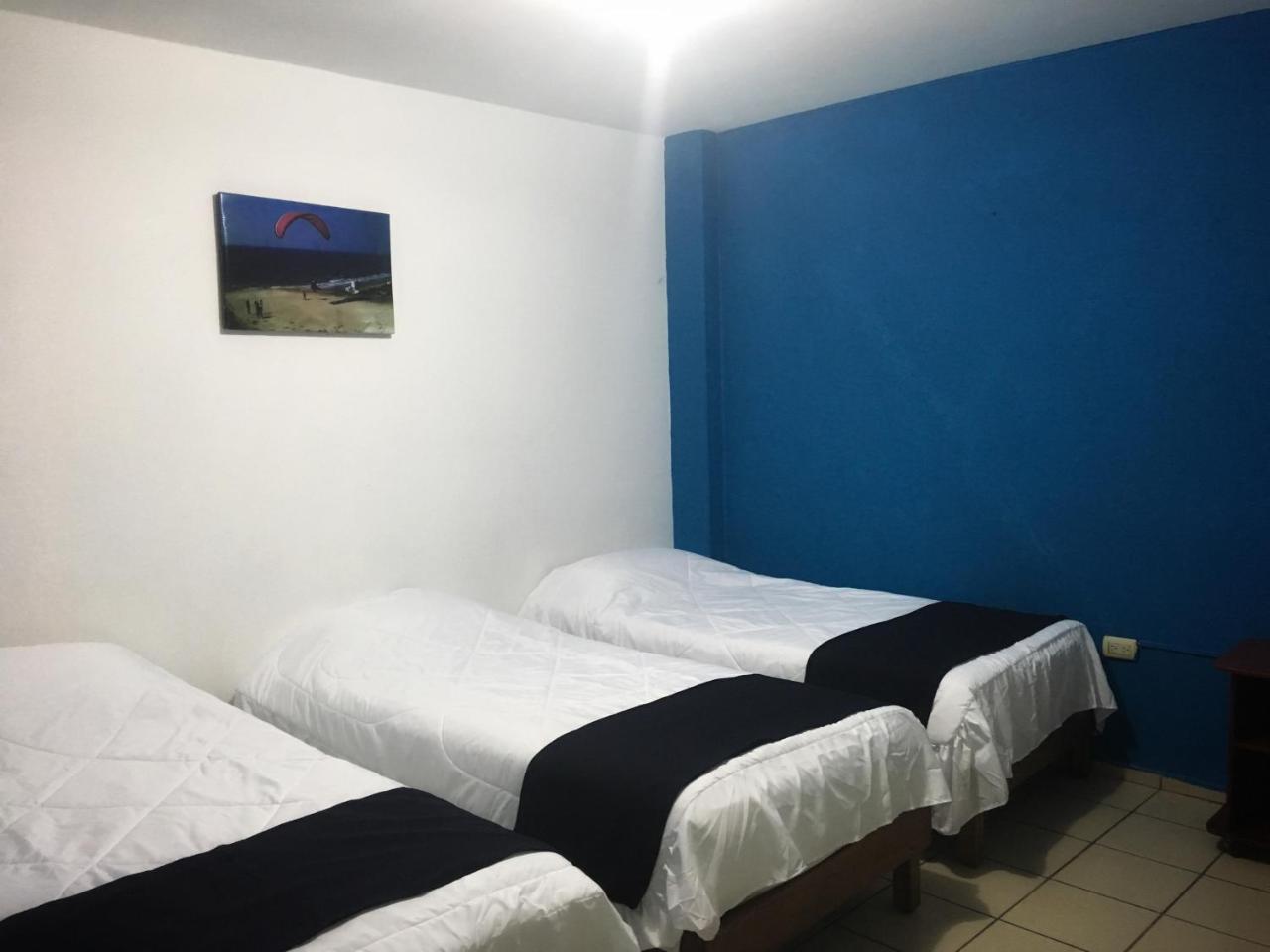 Hostal Albatros Manta Luaran gambar
