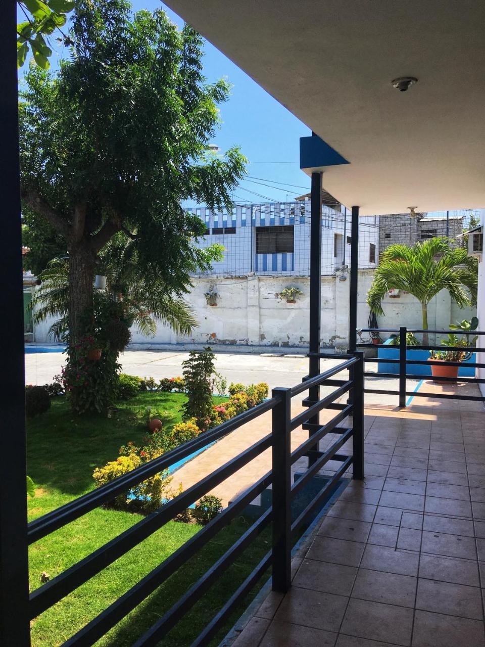 Hostal Albatros Manta Luaran gambar